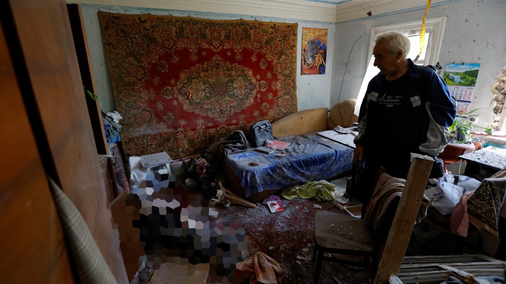 顿涅茨克俄控地区民众在乌军军事打击中丧生。路透社