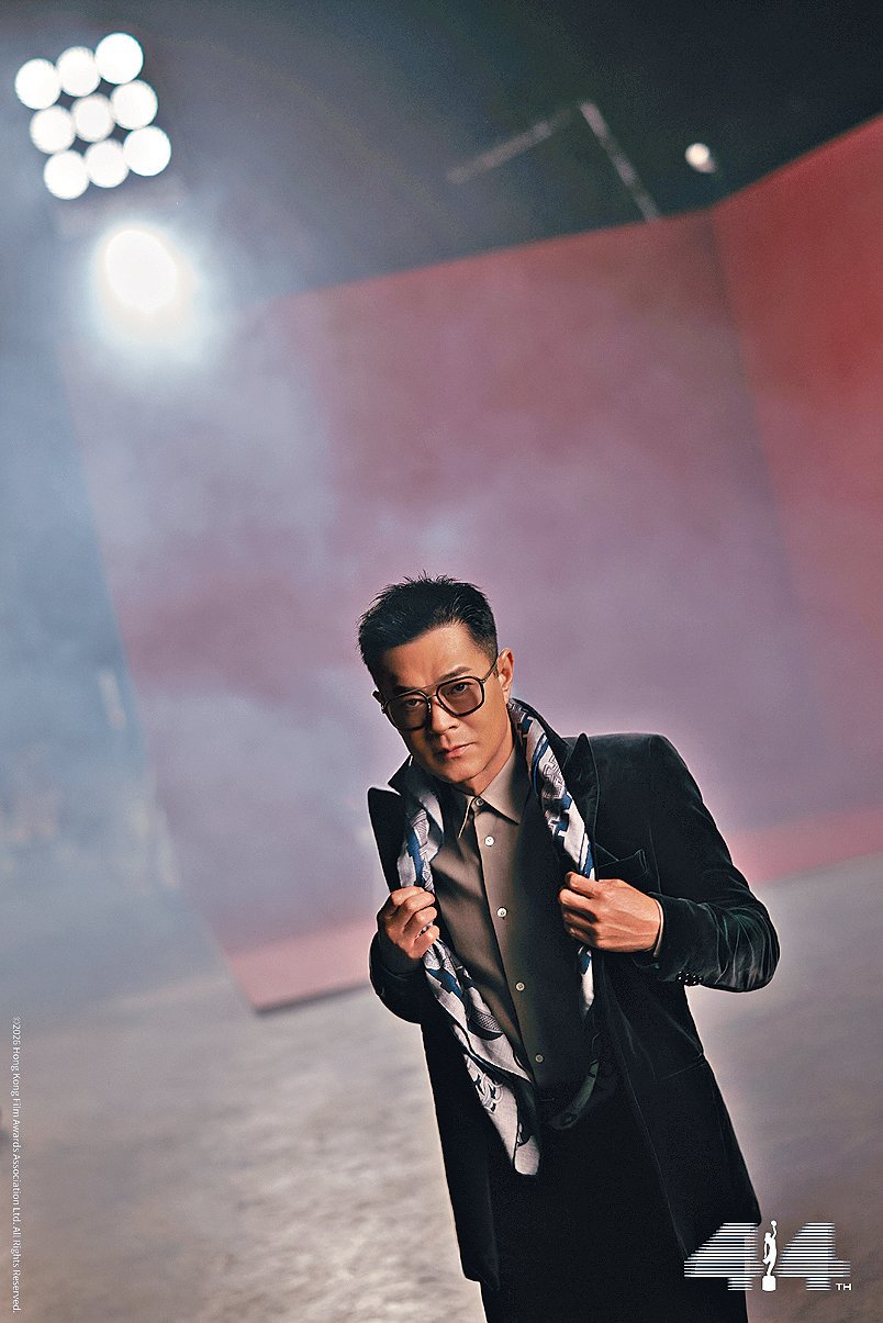 古仔型爆登上特刊，凭两套作品入围的他呼声好高。