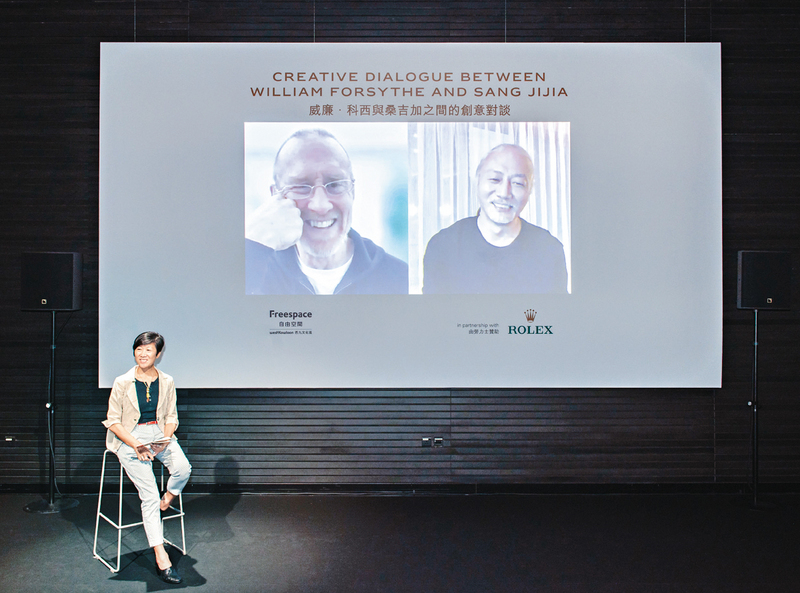 在傳媒預展當天，大會特別邀來威廉·科西（熒幕左）及桑吉加（熒幕右），透過視像直播作了一場「創意對話」。