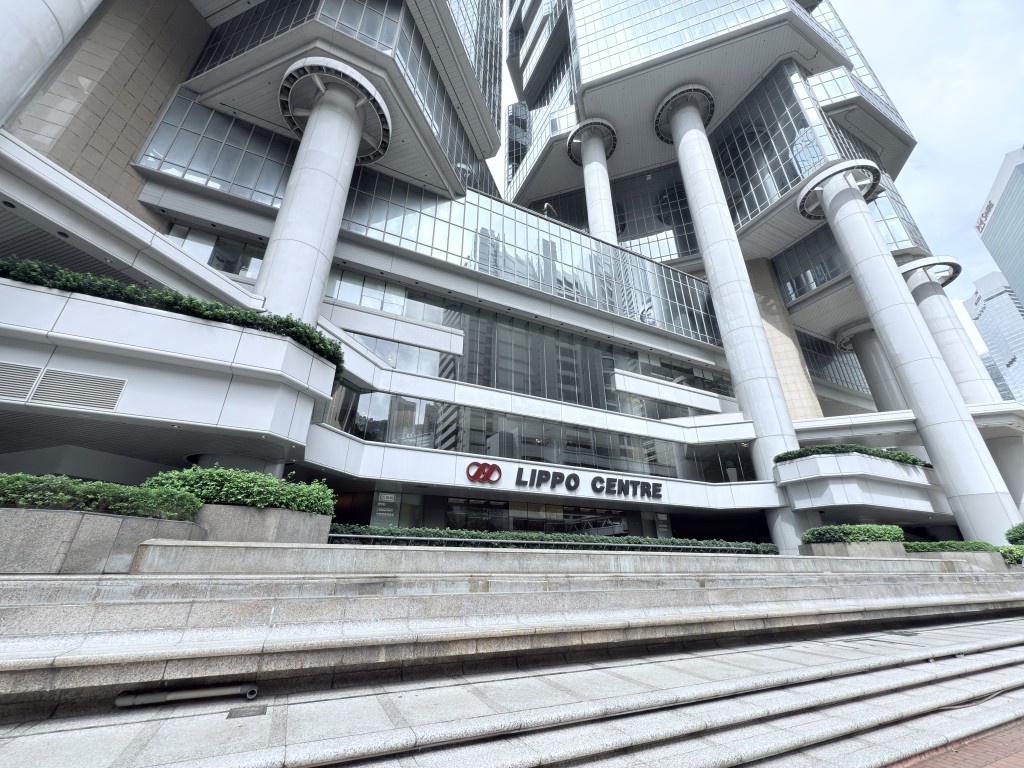 金鐘力寶中心兩相連單位以2595萬易手，26年升值56%。