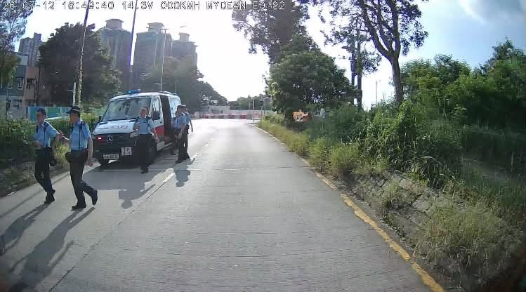 警方接報到場。網上圖片 警方接報到場。網上圖片