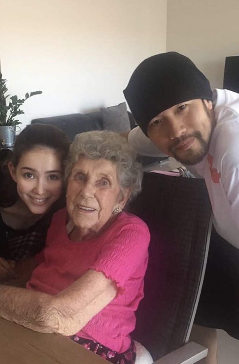 昆凌帶丈夫周杰倫探望嫲嫲。(昆凌ig圖片)