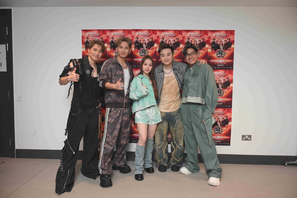 黃劍文、周吉佩、谷婭溦、譚輝智、羅啟豪《四王一后 五聲激鬥演唱會》,8月30日晚假啟德體藝館結束。 黃劍文、周吉佩、谷婭溦、譚輝智、羅啟豪《四王一后 五聲激鬥演唱會》,8月30日晚假啟德體藝館結束。
