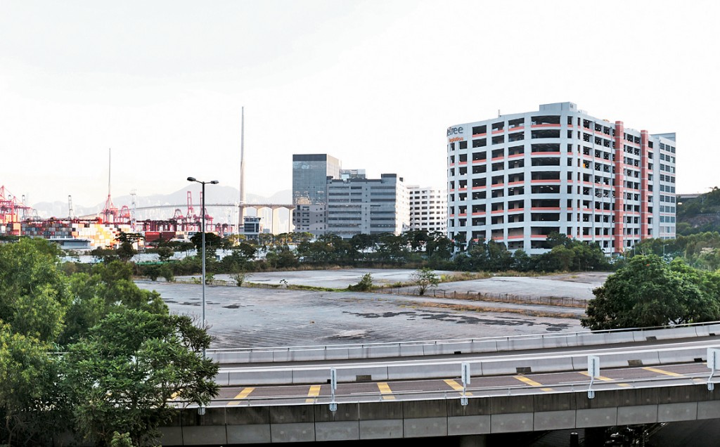 新加坡基金豐樹產業以36.786億投得青衣「巨無霸」物流地，是政府近1年半批出最貴重地皮。