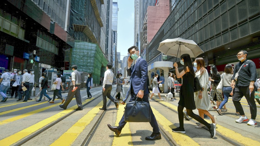 首季香港居民總收入8310億元 按年升9.6%