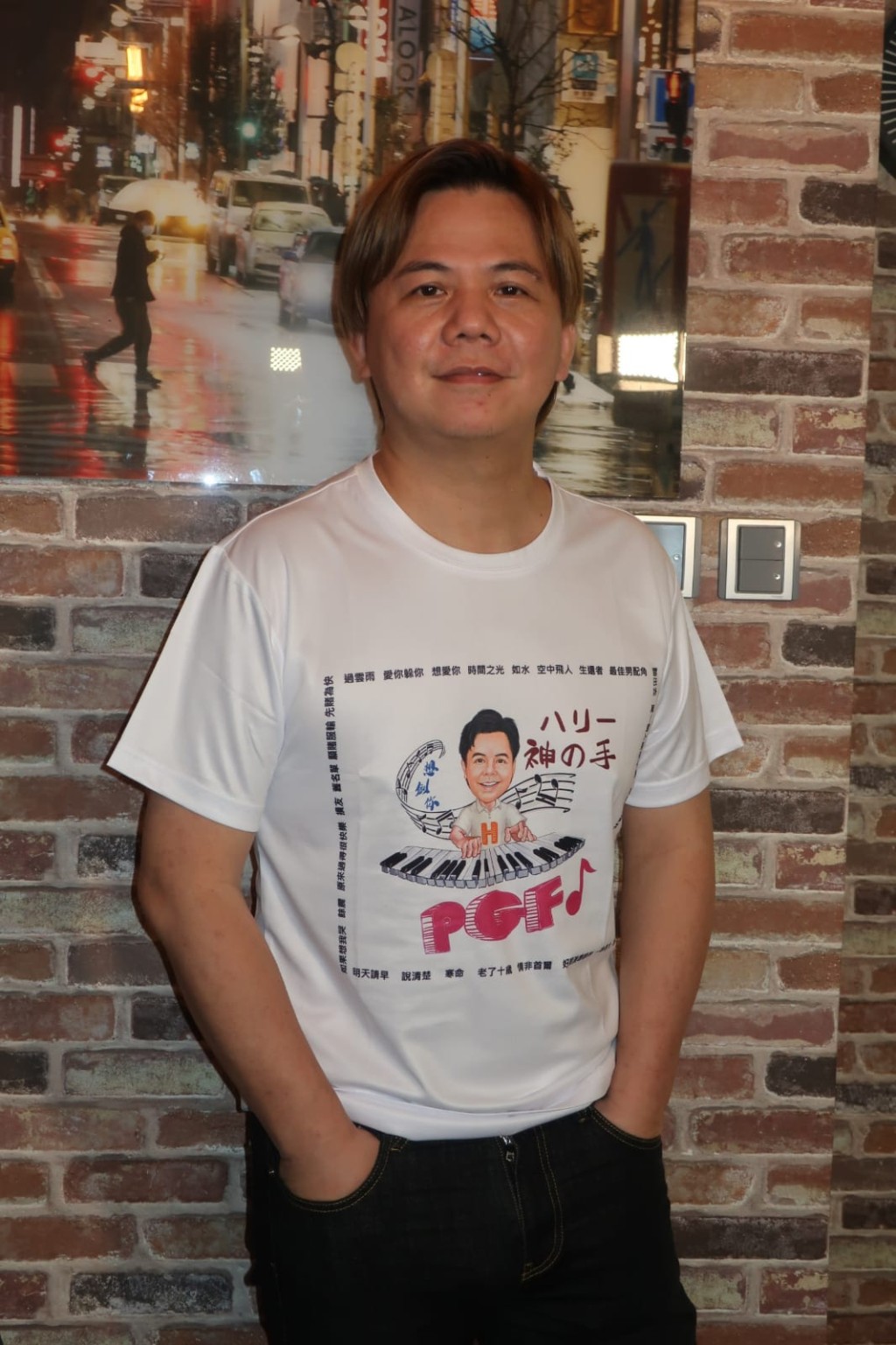 伍仲衡直言開騷冇錢賺。