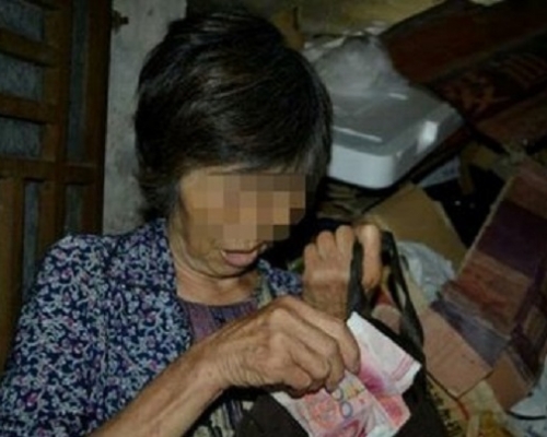 涉嫌搶劫的68歲婦人。網上圖片