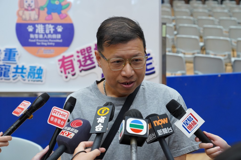 陳先生對能取得正式牌照均感高興，期望生意可回復以往水平。