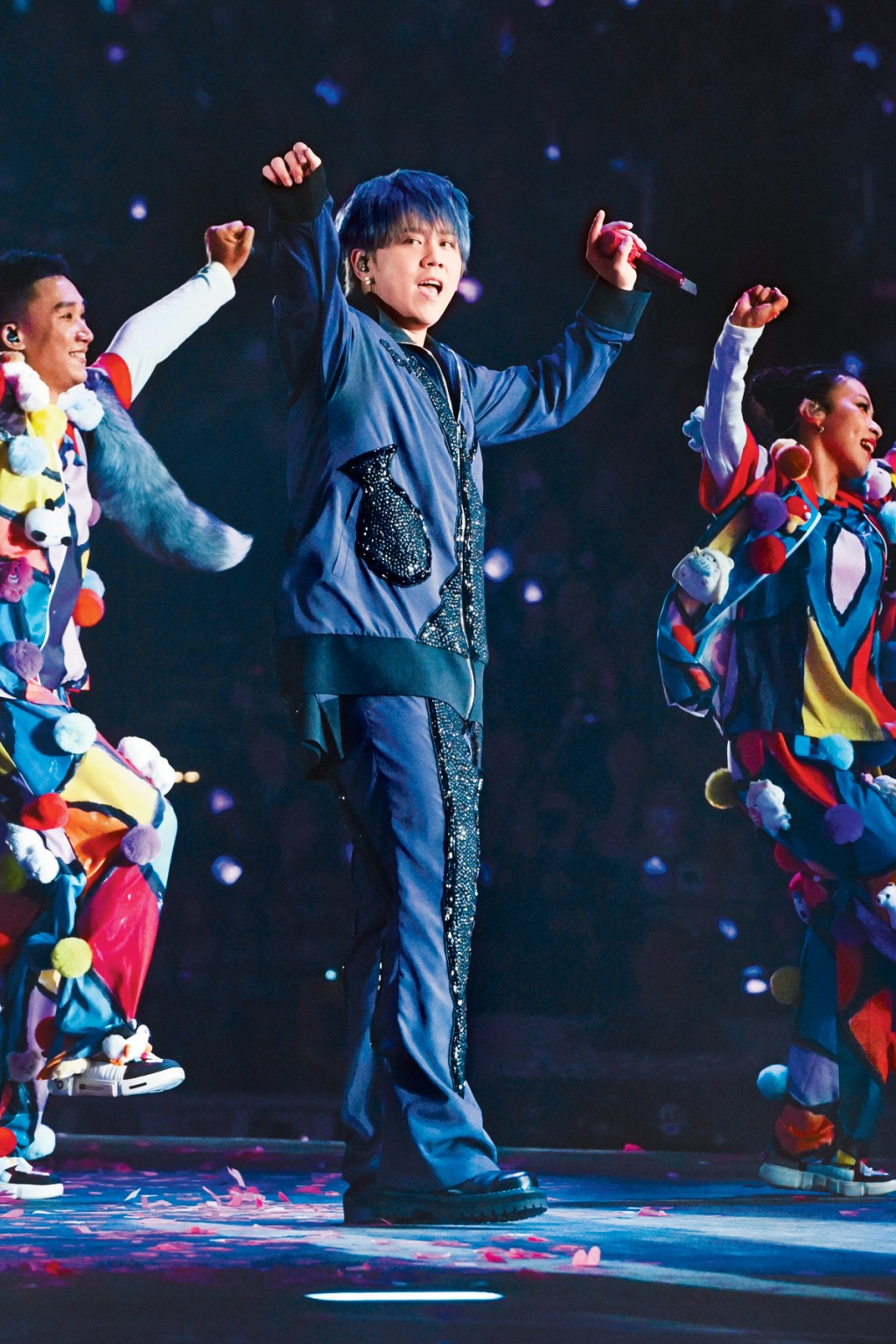 姜涛前晚举行头场演出，使出浑身解数回馈歌迷。