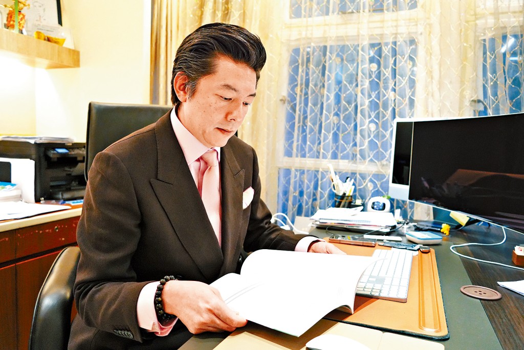 精神科專科醫生包始源期望各界共同努力，消除公眾對精神病的誤解。