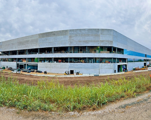 ■德州奧斯丁市一家在建的特斯拉工廠。