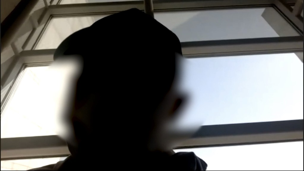 其中一名為避徵召逃往南韓的俄羅斯人,幾個月以來住在仁川機場。
