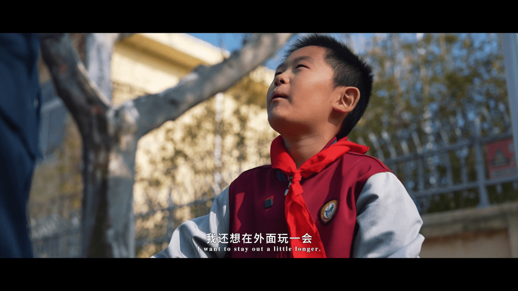 解放军海军宣传片《向大洋》，片尾彩蛋疑暗示台湾回归。