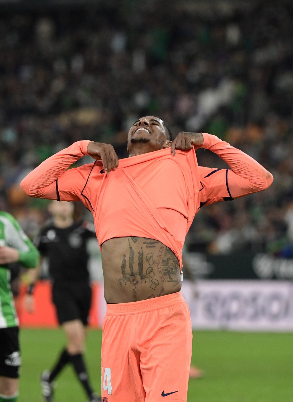 拉舒福特單才射斜。法新社 拉舒福特單才射斜。法新社