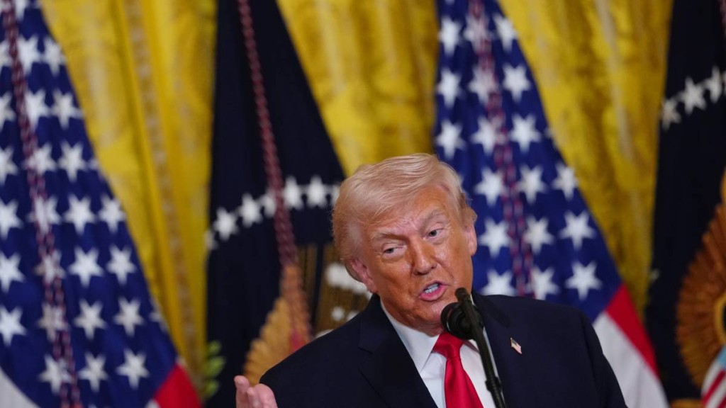 白宮內部錯綜複雜的權力拉鋸，牽動美國總統特朗普對伊朗戰爭立場反覆。（美聯社）