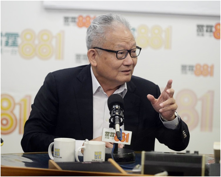 吳宏斌指白領「一年365日,返得240幾日,即係兩日休一日」。