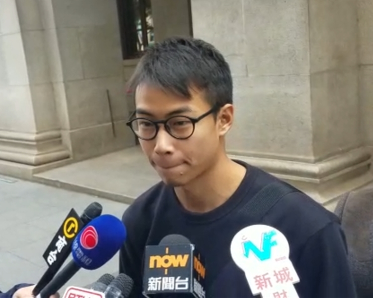 梁曉暘在庭外指，自己以平常心看待今次上訴。黃顯晴攝