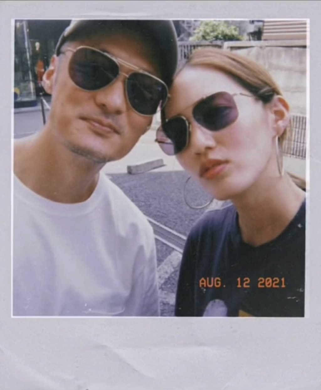 二人婚姻雖然出現小風波，但老婆卻投百分百信任票。