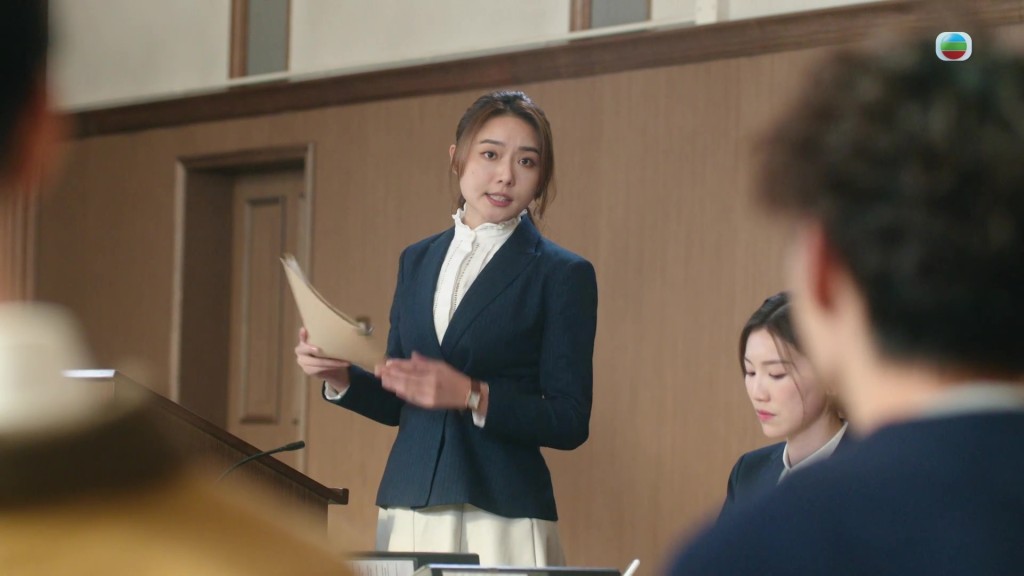 戴祖儀有份在劇集《正義女神》飾演檢控官。 戴祖儀有份在劇集《正義女神》飾演檢控官。