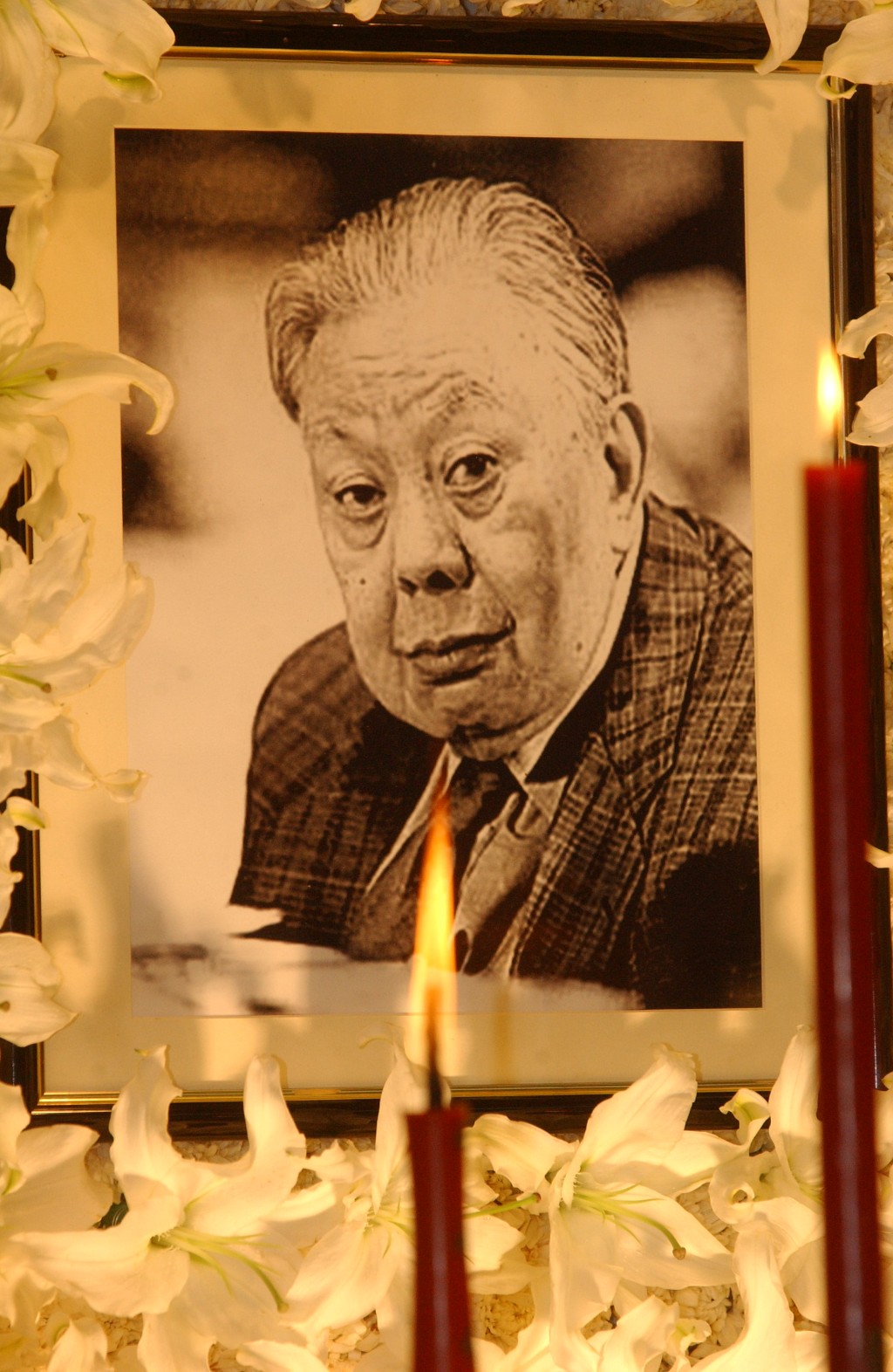 张彻2002年因肺炎病逝，享年79岁，于将军澳华人永远坟场下葬。