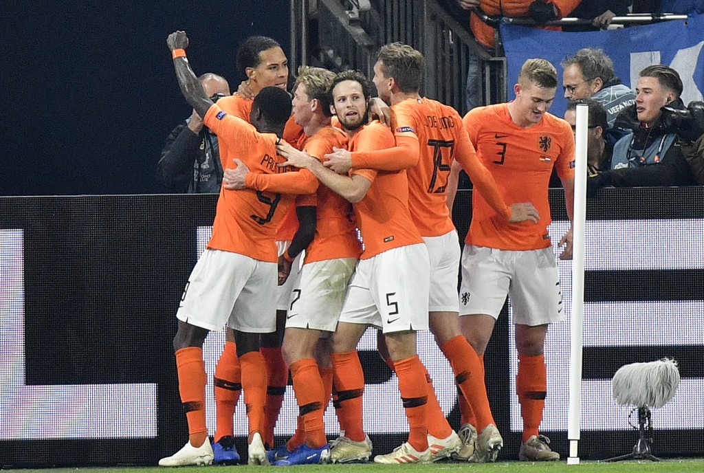 荷蘭以往多次於大賽鬧內訌。AP