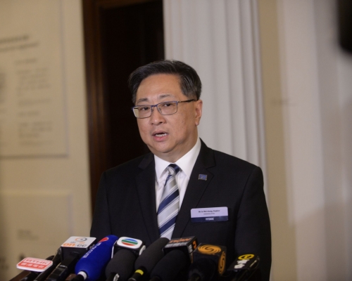 盧偉聰指,正透過國際刑警與德國警方跟進事件。