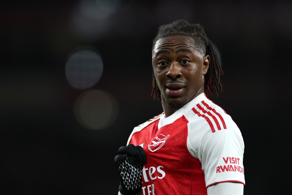 伊斯料到5月才復出。美聯社