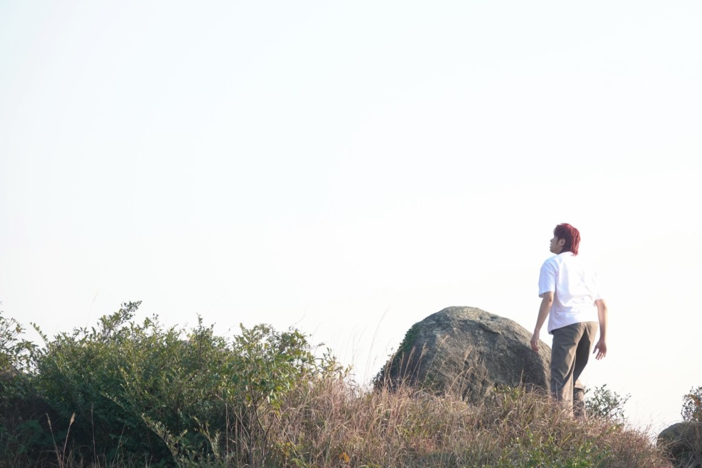 除了要赤脚行山外，更首度挑战被「活埋」的场口。