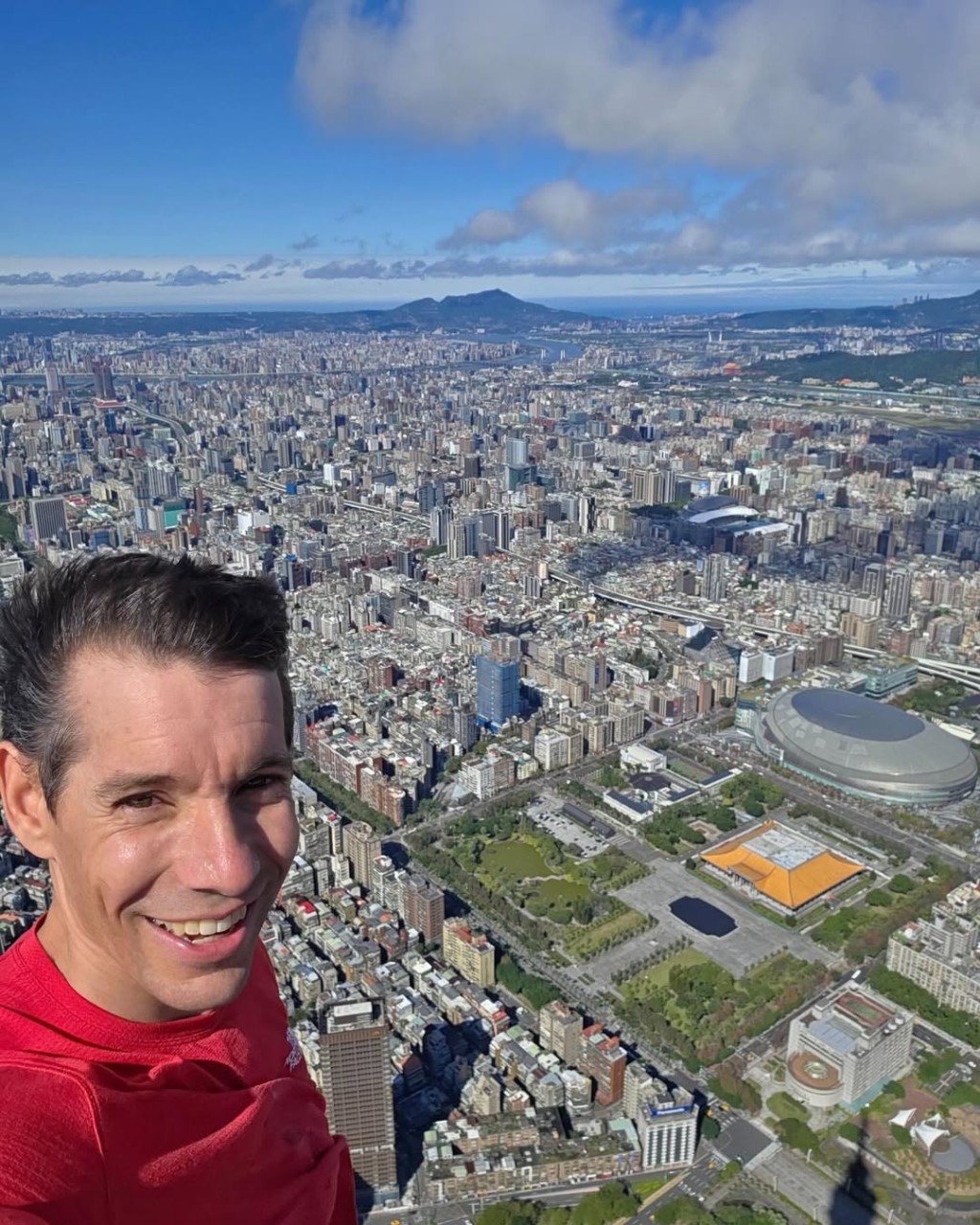 Netflix在IG貼出霍諾德（Alex Honnold）的自拍照。IG@netflix  