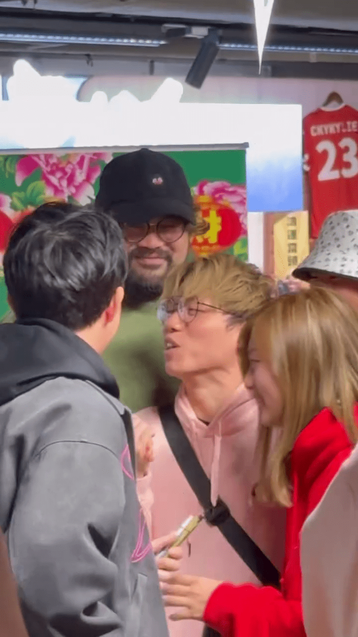 「米爺」最後未有被捕，與支持者握手。Threads：ch1oecyt