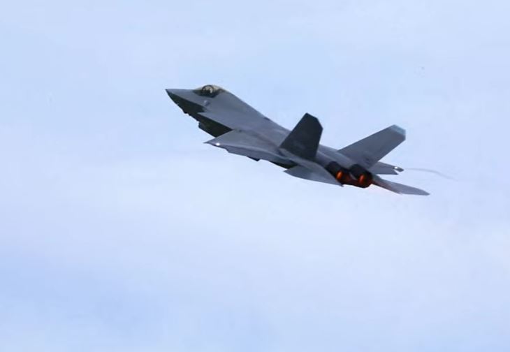 殲-35隱型戰機。央視