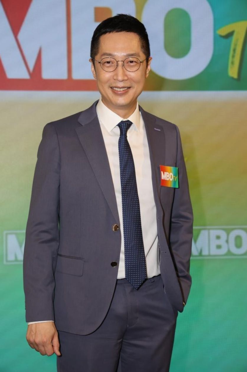 原来今次吴文忻是获马浚伟支持录制新歌《重生》。