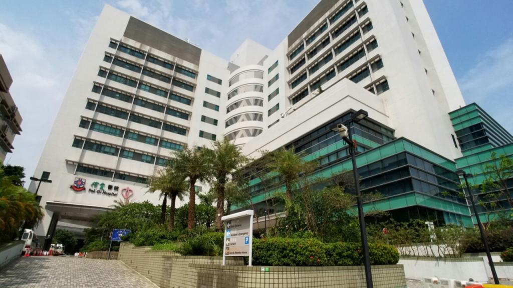 男嬰由救護車送往博愛醫院治理。資料圖片