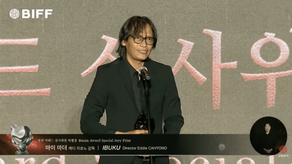 Eddie Cahyono執導的印尼電影《IBUKU》贏得「評審團特別獎」。