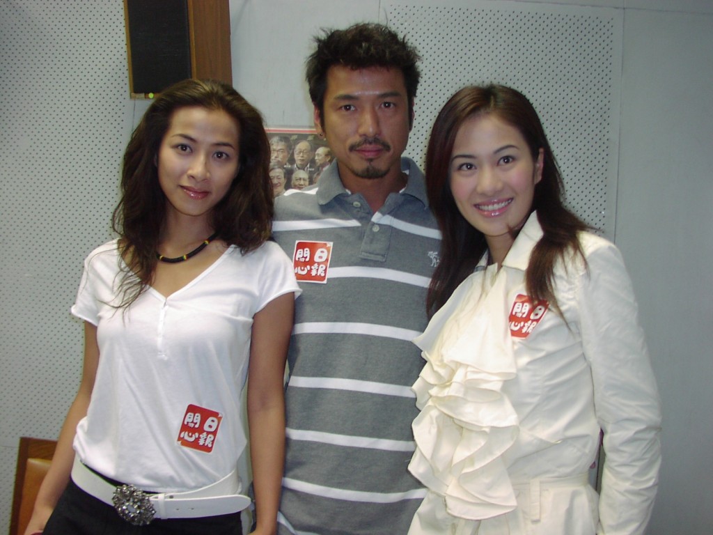 陳寶轅（中）2006年於《情陷夜中環2》飾演反派「齊震東」而為人熟悉。
