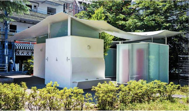 澀谷惠比壽東公園的公廁造型，呼應園內為人熟悉的章魚滑梯。