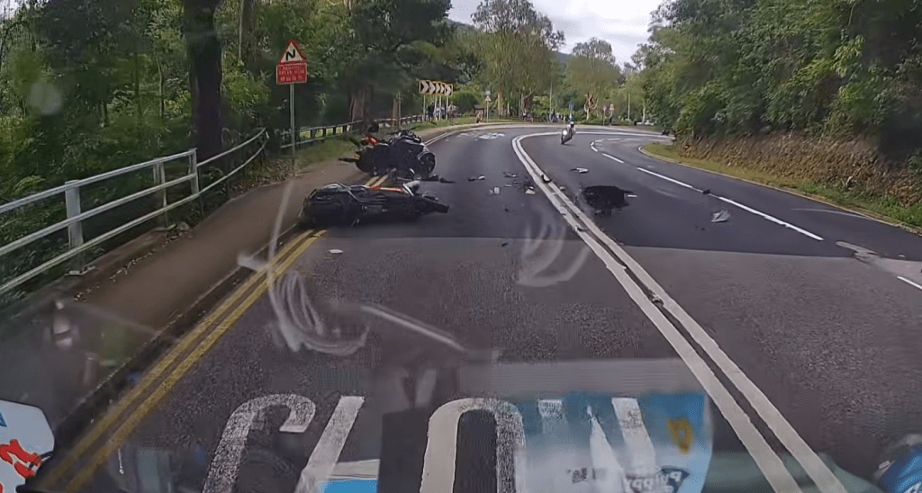 大埔公路發生奪命交通意外。fb：車cam L（香港群組）