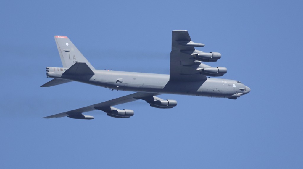 B-52是长程轰炸机，可携核武。美联社