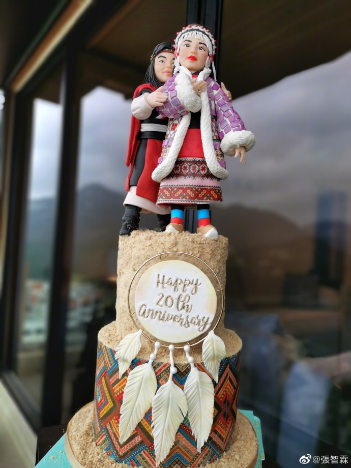 好友給靚靚與Chilam的心意。