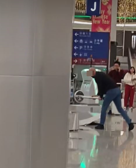 fb香港突發事故報料區影片截圖