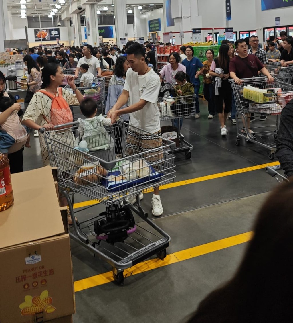 自從北上消費成為大熱後，深圳的山姆超市都必定會人山人海。