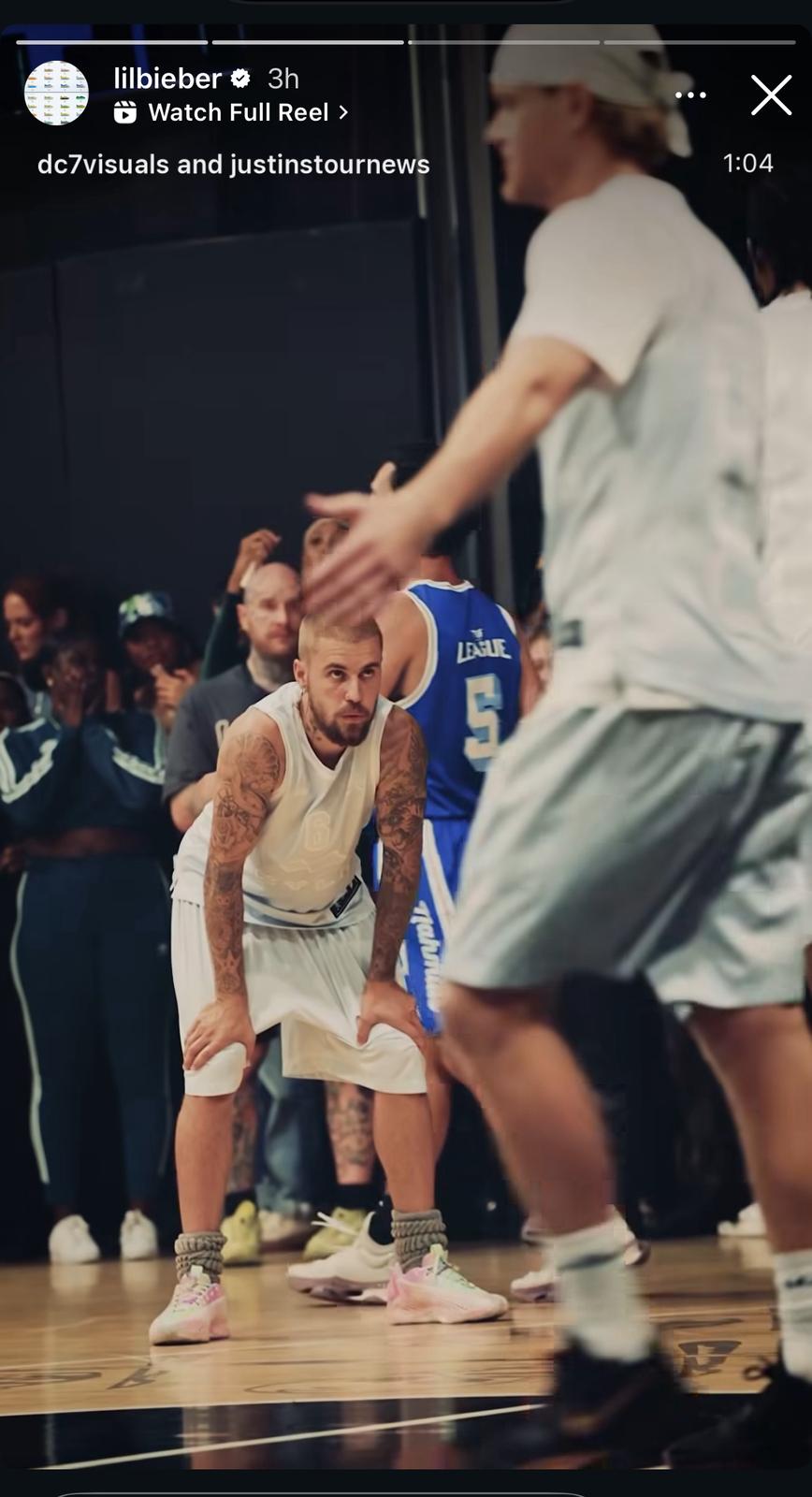 Justin Bieber今日則公開打籃球照片。