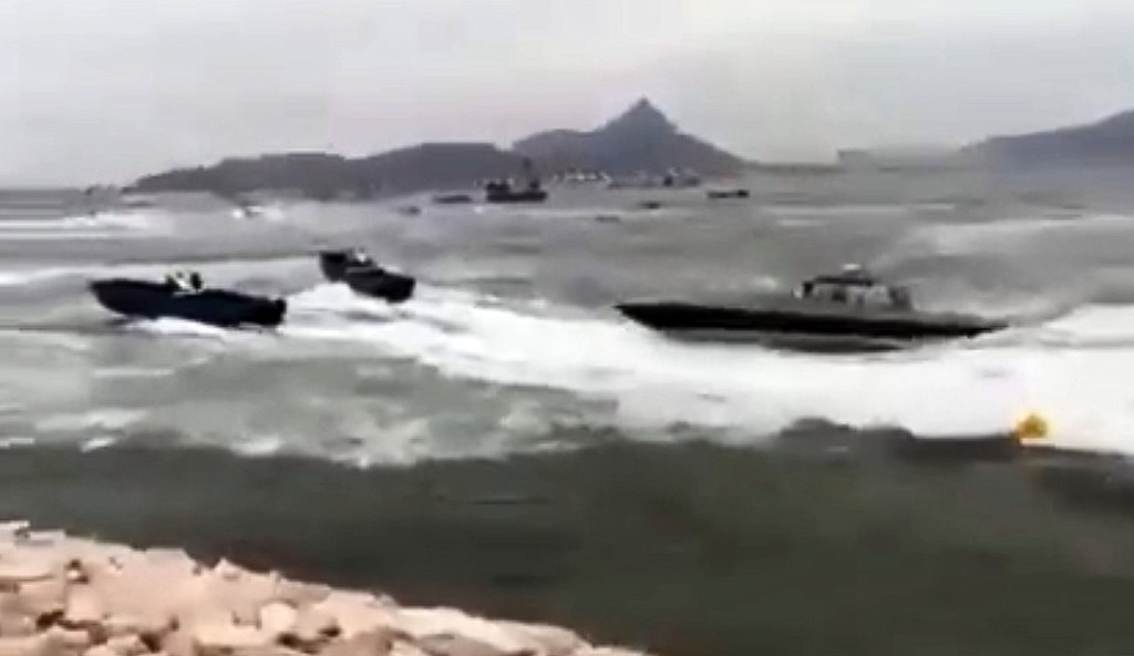 水警驅趕走私大飛片段截圖