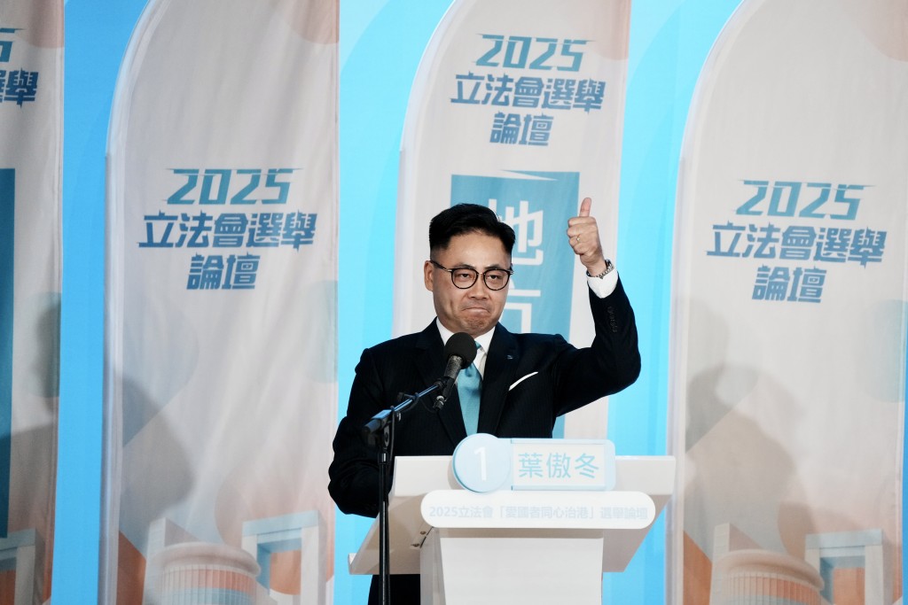 葉傲冬表示未來將以科技解決樓宇滲水問題，持續以民為本改善社區。