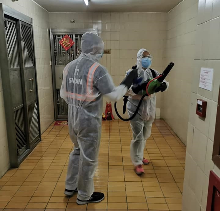 悅湖山莊第二座及第七座分別有密切接觸者,管理處已安排消毒。區議員黃虹銘圖片