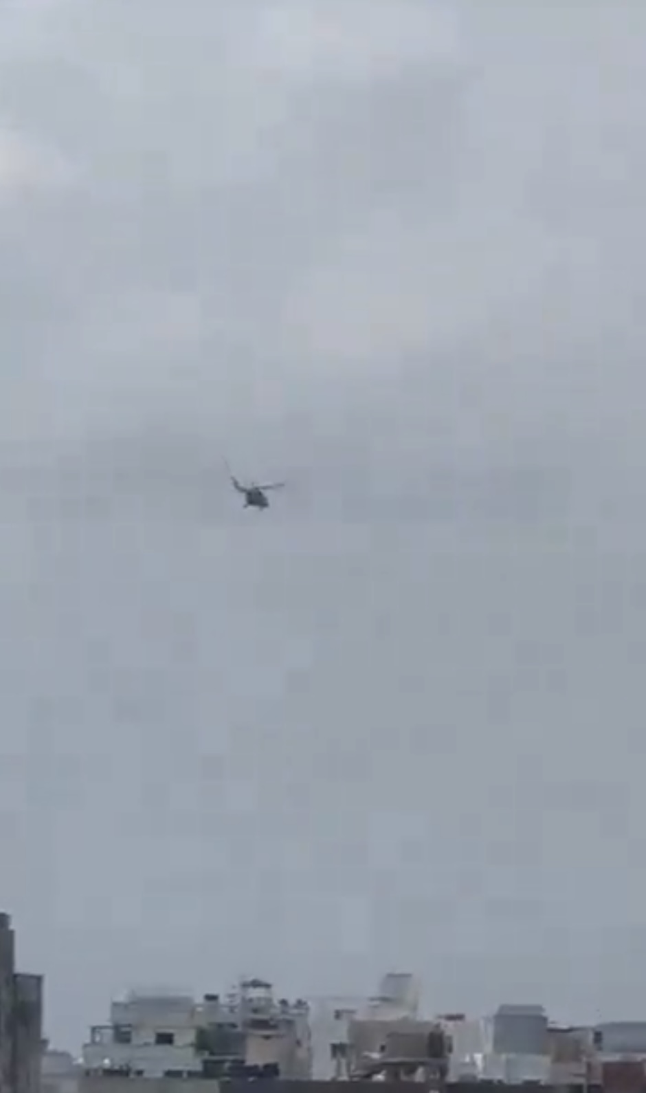 網傳載着哈西娜逃亡的直升機。 X