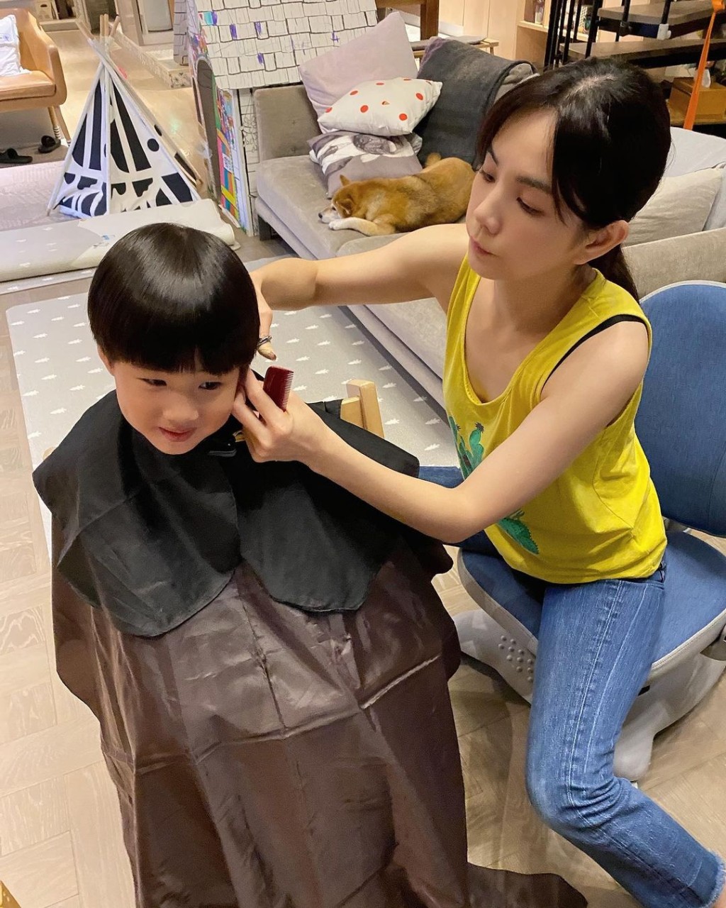 Ella之前已找兒子做試驗。