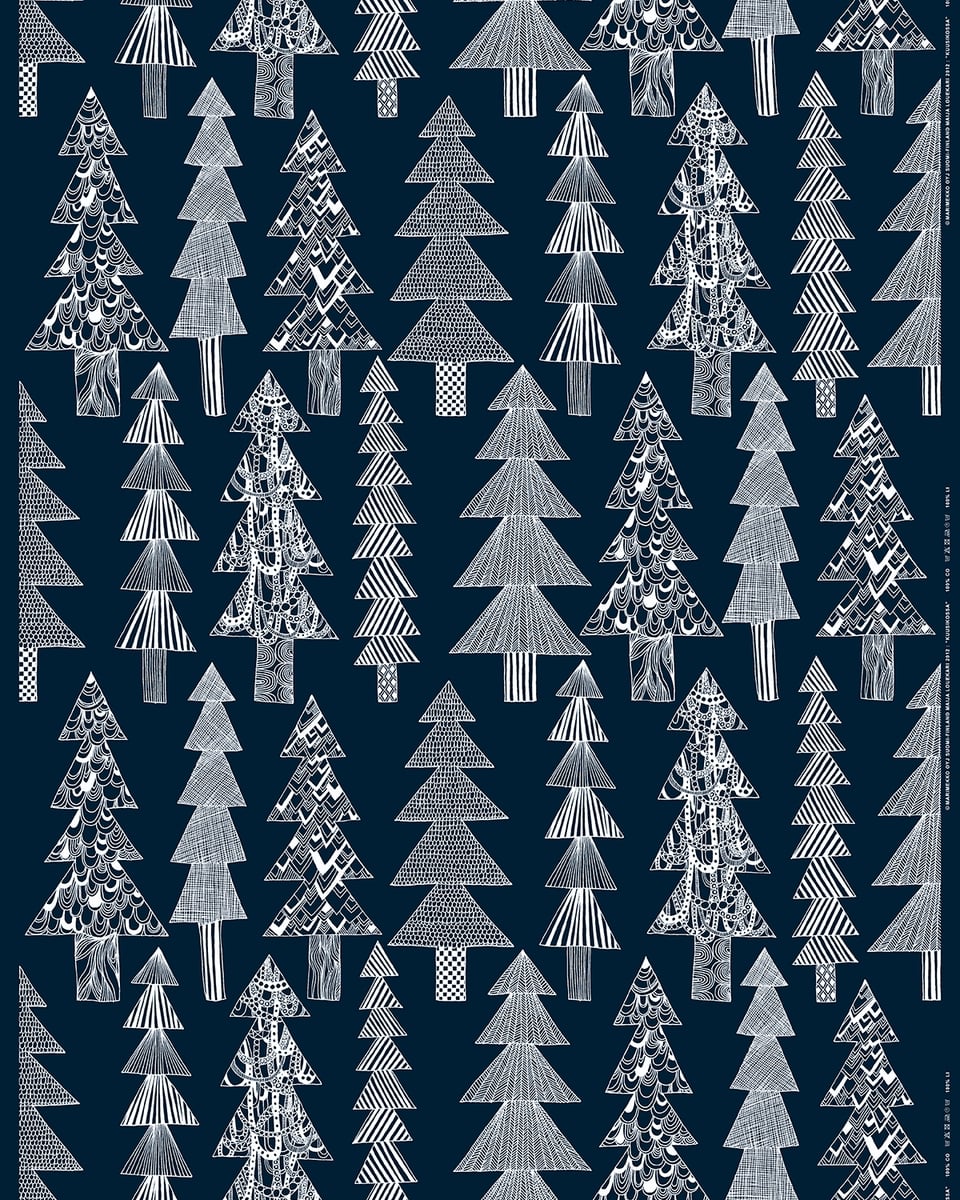 Kuusikossa (冬日奇幻森林) 是2021年較新的創作，穿梭神奇的冬季聖誕森林，恍如置身北歐森林中。