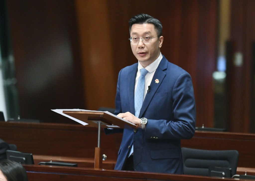 張培剛認為新路段將大幅改善現時觀塘繞道,在上下班繁忙時間的塞車問題。資料圖片 張培剛認為新路段將大幅改善現時觀塘繞道,在上下班繁忙時間的塞車問題。資料圖片