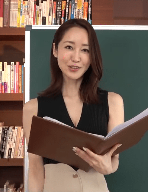 篠田優極受歡迎。